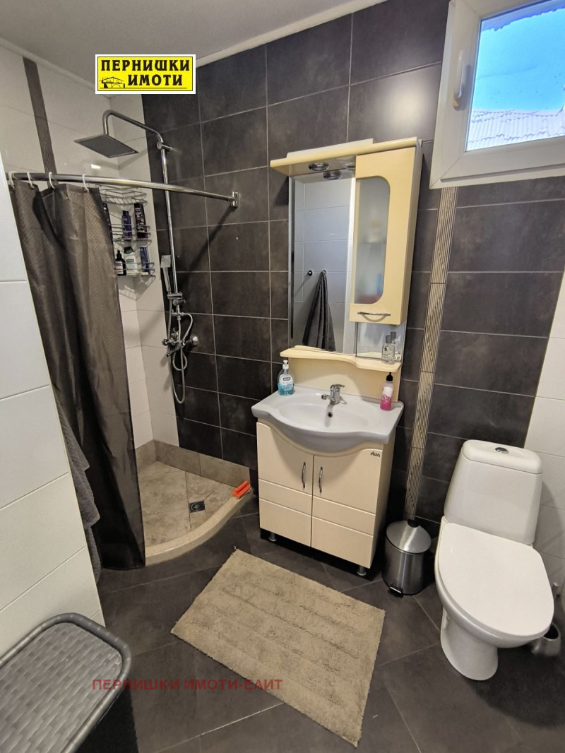 Продава  Етаж от къща град Перник , Ралица , 128 кв.м | 56228593 - изображение [3]
