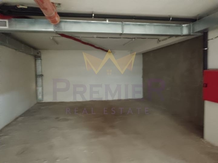 Продава ГАРАЖ, ПАРКОМЯСТО, гр. Варна, Лятно кино Тракия