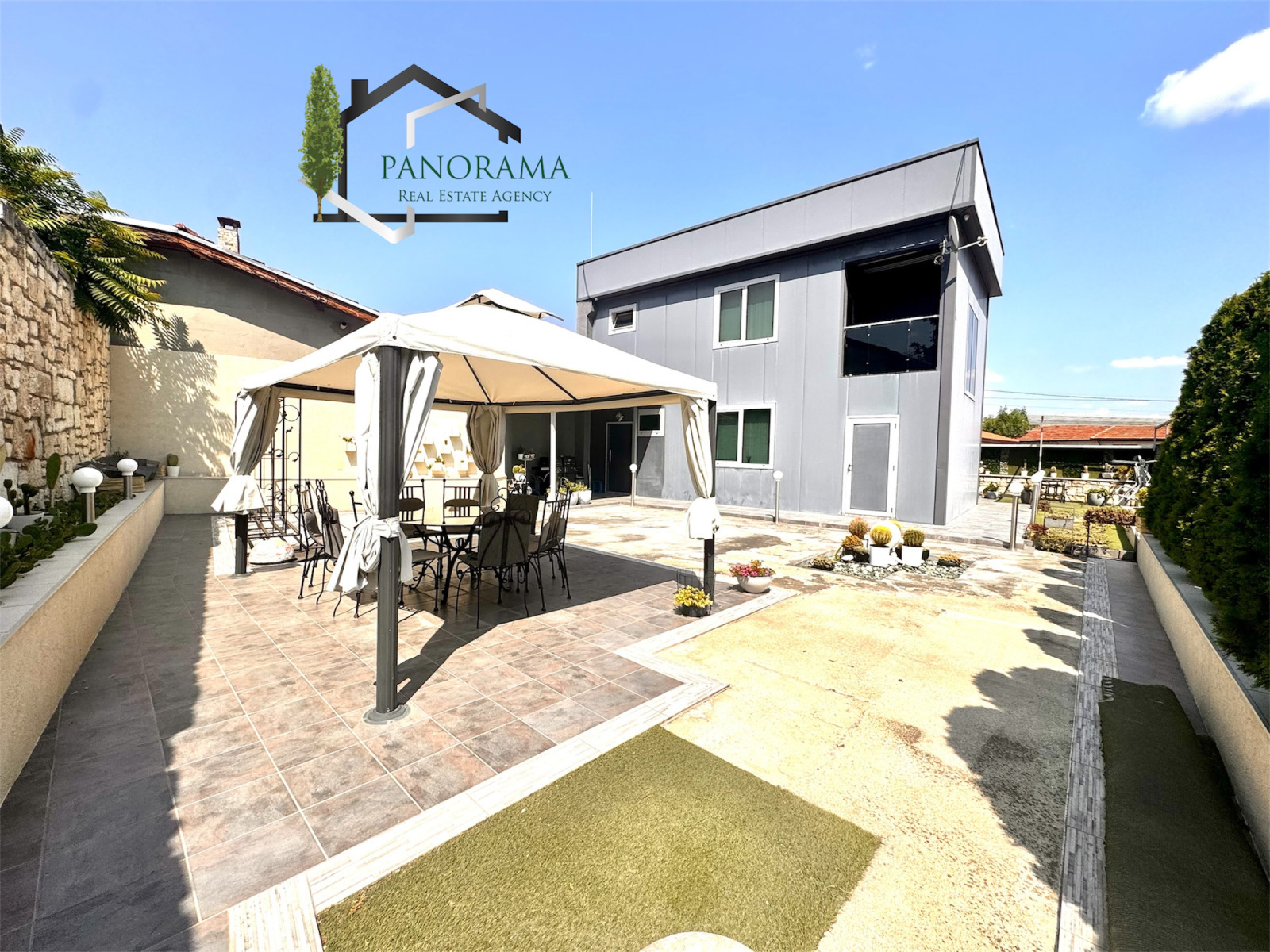 Продава КЪЩА, гр. Шумен, Гривица, снимка 2 - Къщи - 51295546