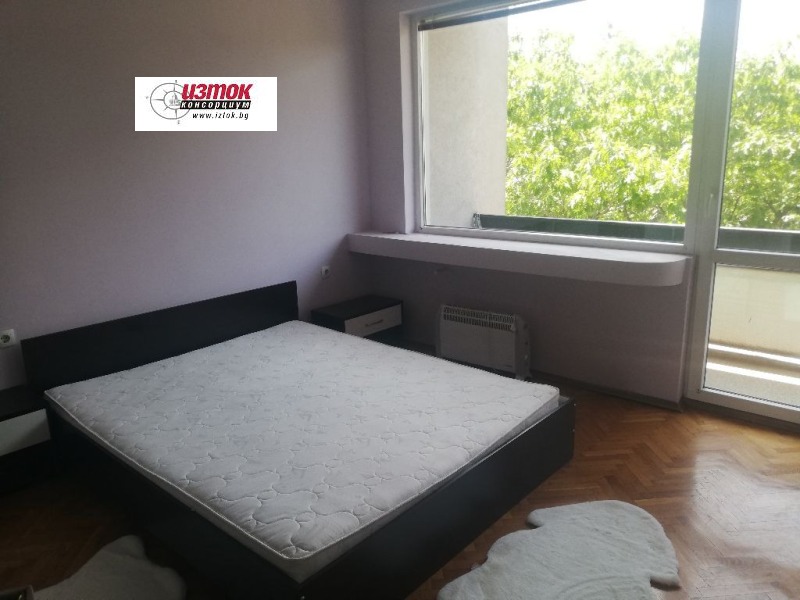Til salgs  1 soverom Sofia , Banisjora , 75 kvm | 86088027