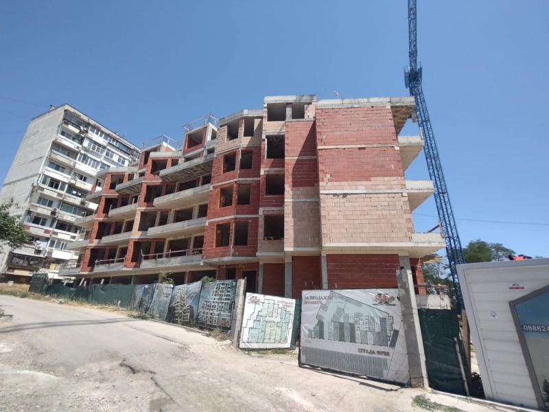 De vânzare  2 dormitoare Varna , Vâzrajdane 1 , 81 mp | 40616951 - imagine [4]