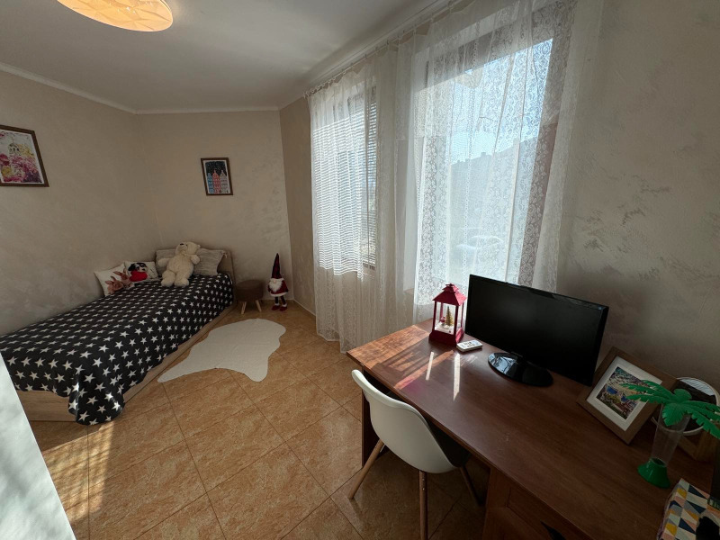 Продава МНОГОСТАЕН, гр. Поморие, област Бургас, снимка 9 - Aпартаменти - 48160318