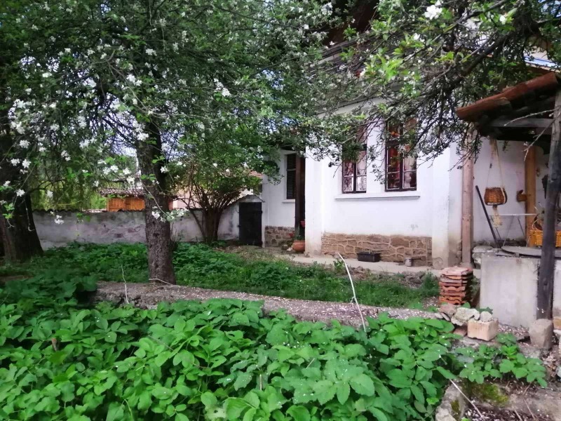 На продаж  Будинок область Велико Тирново , Средни колиби , 100 кв.м | 51103268