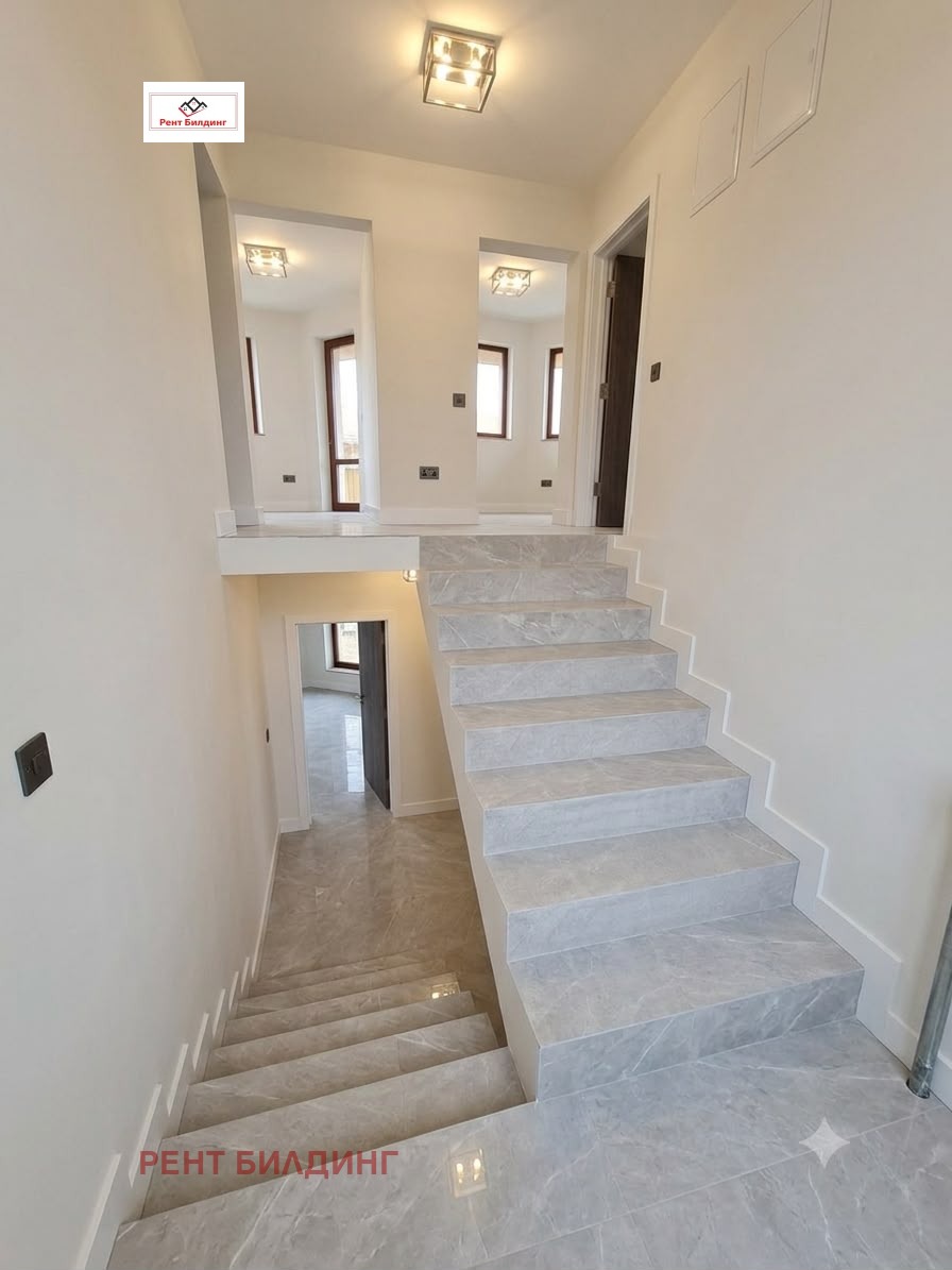 Продава КЪЩА, гр. Поморие, област Бургас, снимка 2 - Къщи - 56413075