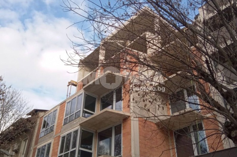 De vânzare  1 dormitor Sofia , Banișora , 67 mp | 60369428 - imagine [6]