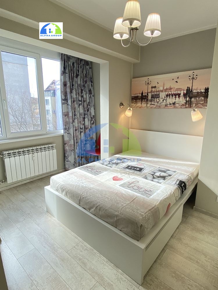 Продава 2-СТАЕН, гр. София, Център