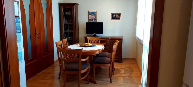 Продава  3-стаен град Хасково , Любен Каравелов , 100 кв.м | 96739034 - изображение [5]