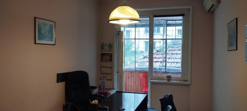 Продава 3-СТАЕН, гр. София, Център, снимка 3 - Апартаменти - 52551004