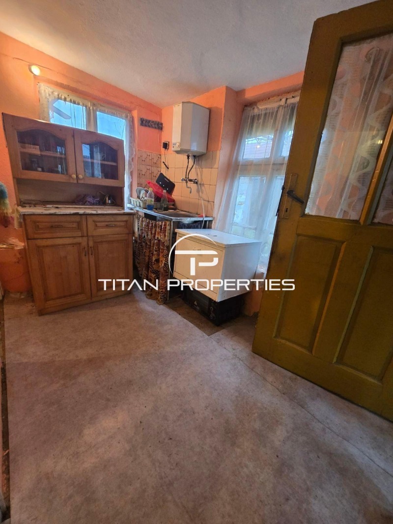 Продава КЪЩА, с. Бенковски, област Пловдив, снимка 10 - Къщи - 52827089