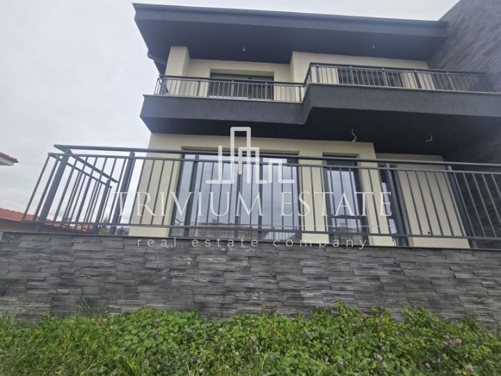Продава КЪЩА, с. Белащица, област Пловдив, снимка 2 - Къщи - 54950266