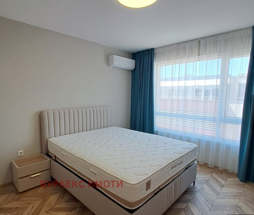 Продава 3-СТАЕН, гр. Варна, Централна поща, снимка 3 - Апартаменти - 55656026
