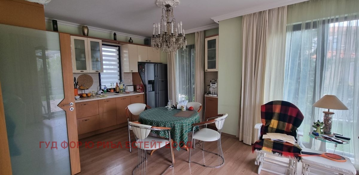 Продава КЪЩА, с. Кранево, област Добрич, снимка 7 - Къщи - 55070866