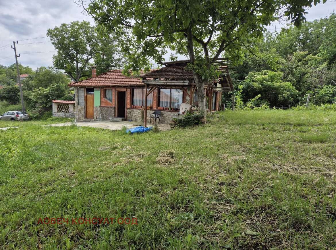 Продава КЪЩА, с. Пресяка, област Ловеч, снимка 3 - Къщи - 56504983