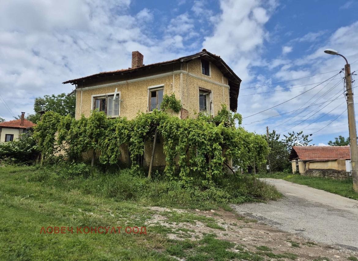 Продава КЪЩА, с. Пресяка, област Ловеч