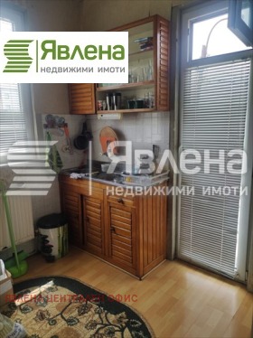 Етаж от къща град София, Суходол 10