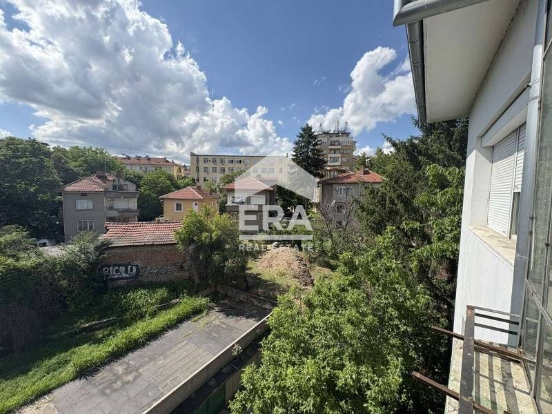 Продава 4-СТАЕН, гр. Велико Търново, Център, снимка 11 - Апартаменти - 55000788
