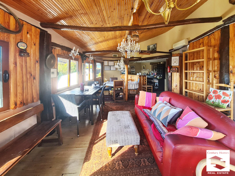 Продава КЪЩА, с. Моравица, област Търговище, снимка 2 - Къщи - 52379189