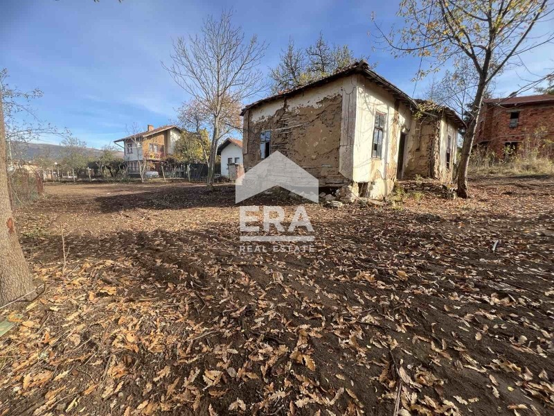 Продава КЪЩА, гр. Годеч, област София област, снимка 4 - Къщи - 56682679