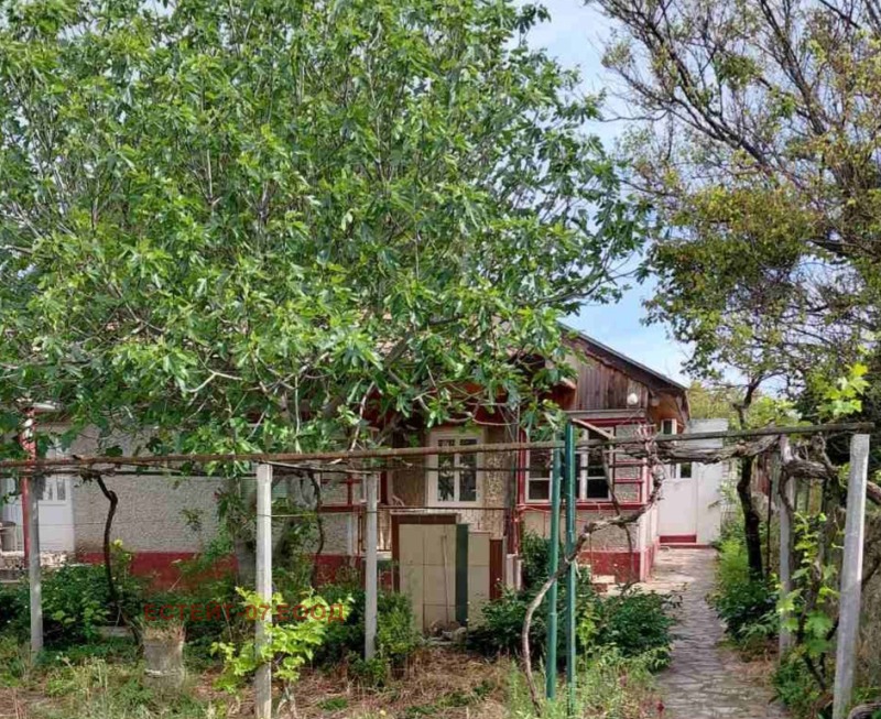 Продава КЪЩА в област Добрич, гр. Шабла - 106 кв.м / 63 000 € » 123 217.29 лв., ЕСТЕЙТ-07 ЕООД