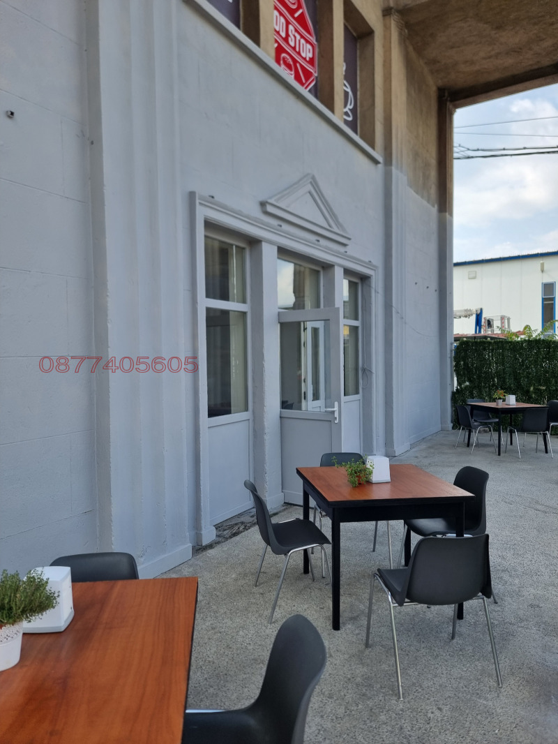 In vendita  Bar; Caffetteria Sofia , Drugba 1 , 150 mq | 79686078