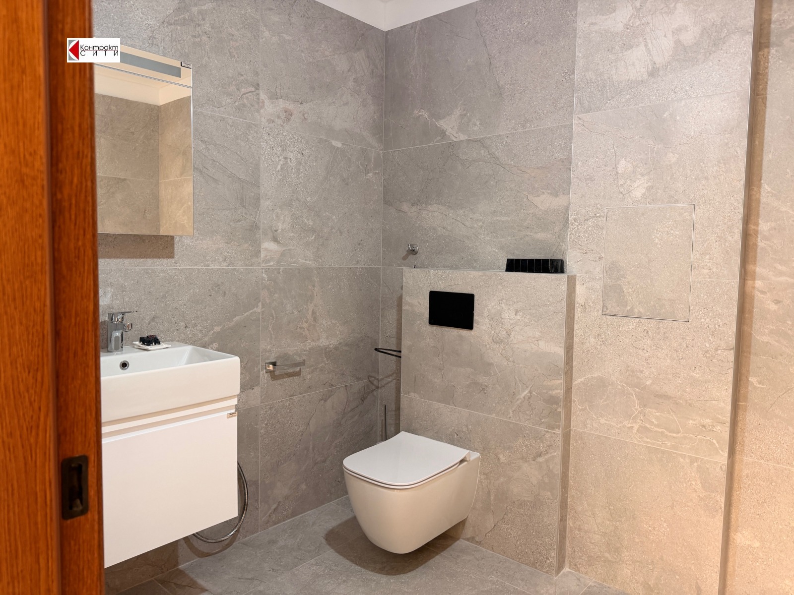 Продава ОФИС, гр. София, Център, снимка 4 - Офиси - 51602700