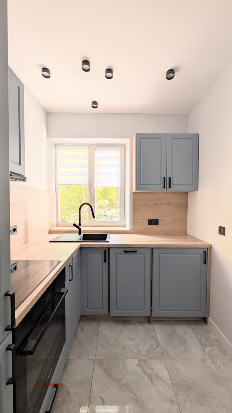 Продава 2-СТАЕН, гр. София, Бъкстон