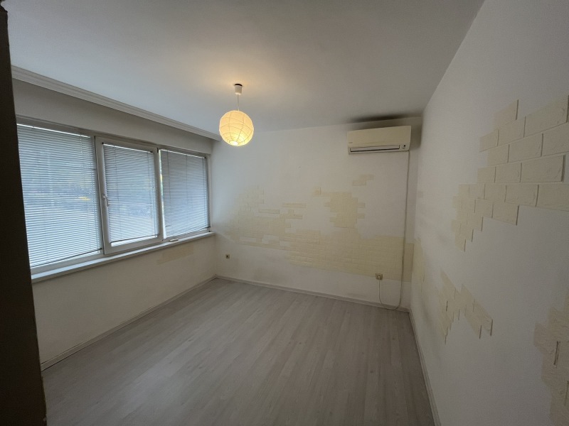 Продава  3-стаен град Варна , Лятно кино Тракия , 77 кв.м | 80326069 - изображение [8]