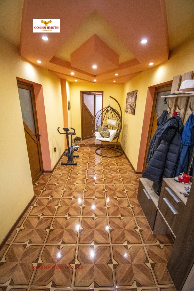 Продава КЪЩА, с. Врачеш, област София област, снимка 13 - Къщи - 52376253