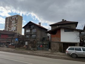 Ház Mosino, Pernik 3