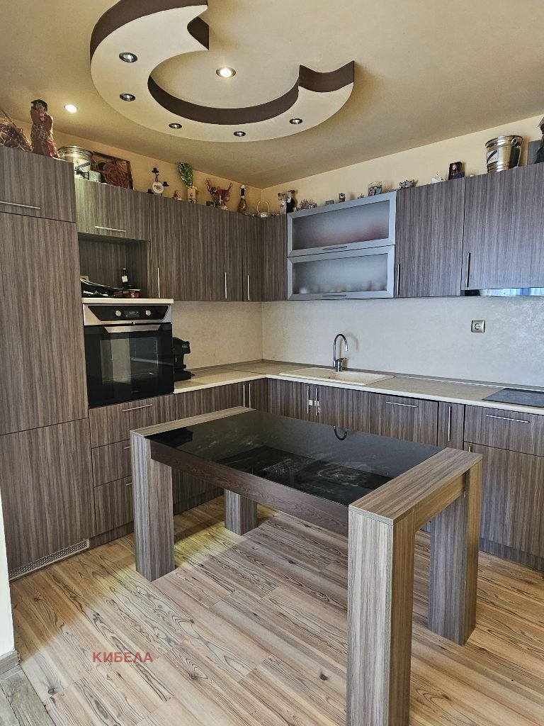 Продава  Етаж от къща град Перник , Клепало , 64 кв.м | 94240197