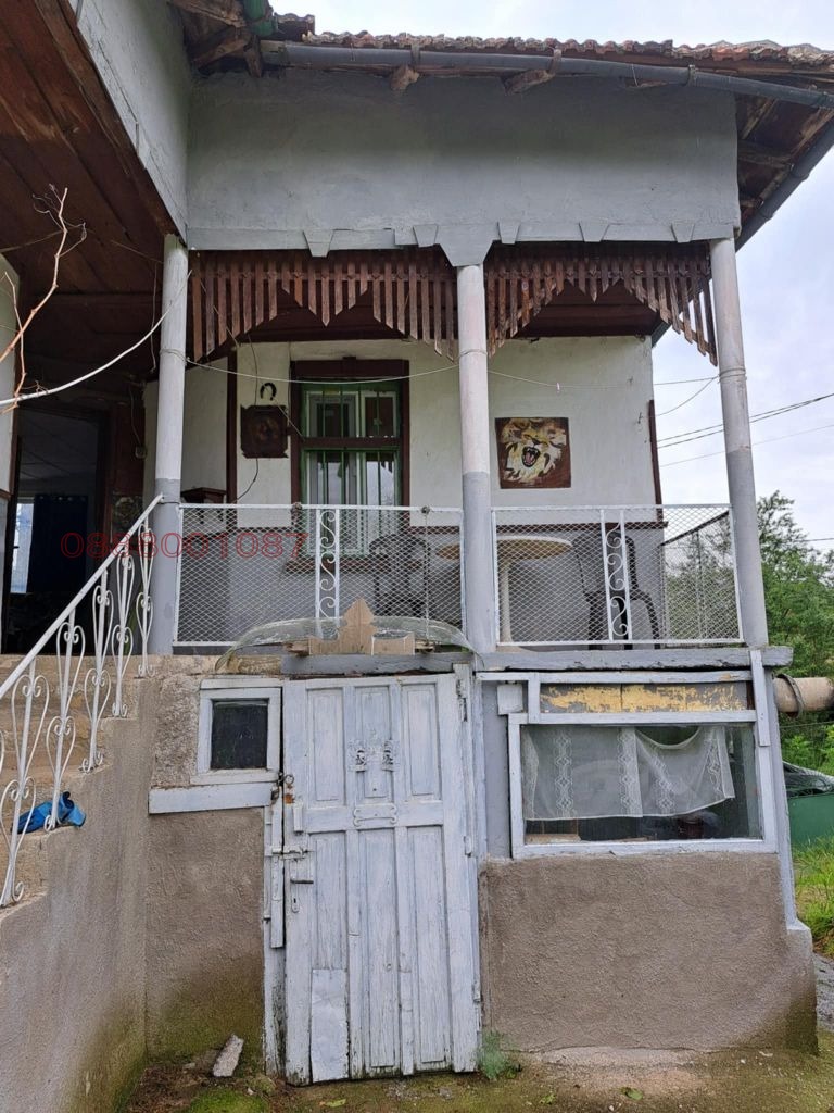 Продава КЪЩА, с. Чирен, област Враца, снимка 2 - Къщи - 52880437