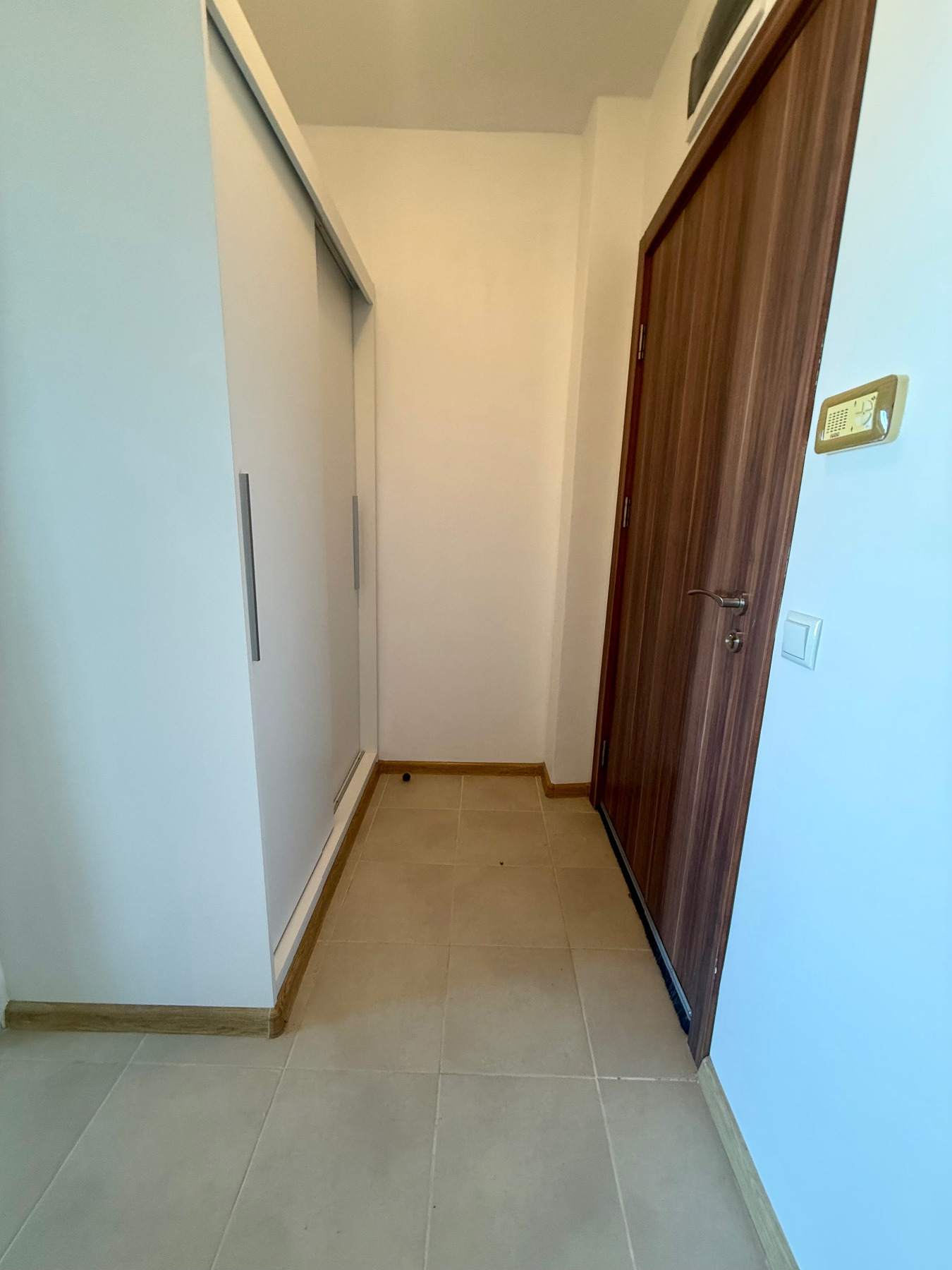 Продава 1-СТАЕН, гр. Бяла, област Варна, снимка 15 - Апартаменти - 54343509