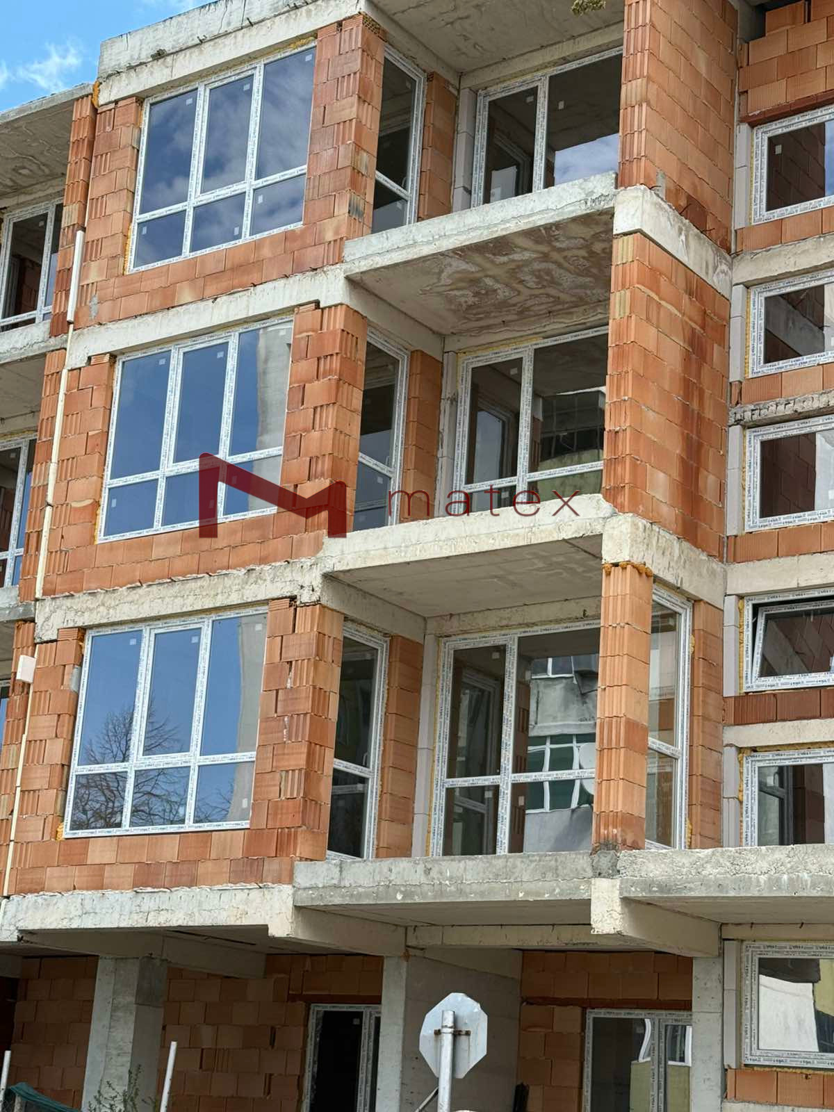 Продава 4-СТАЕН, гр. Варна, Кайсиева градина, снимка 2 - Апартаменти - 54133174