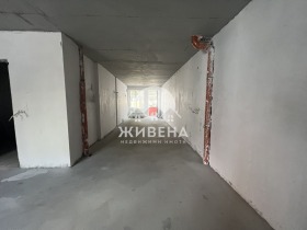 Офис Лятно кино Тракия, Варна 1