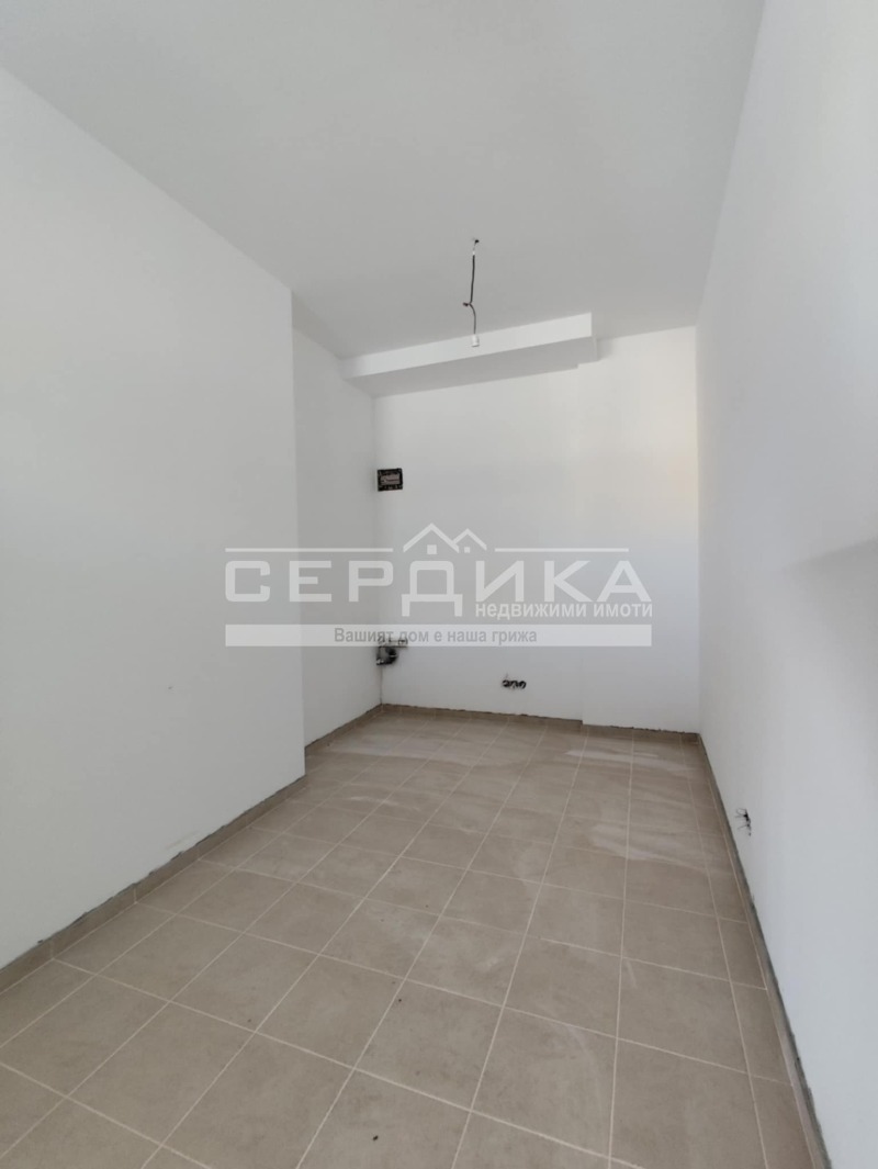 De vânzare  Magazin Sofia , Nadejda 3 , 59 mp | 27509367