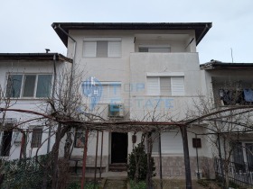 Продава  Къща, гр. Стражица