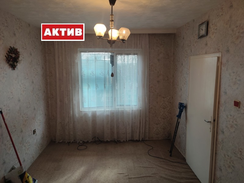 Продава 2-СТАЕН, гр. Търговище, Запад 1, снимка 4 - Aпартаменти - 49167557