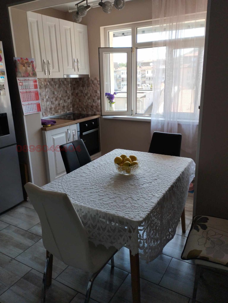 Продава 2-СТАЕН, гр. Шумен, Център, снимка 2 - Апартаменти - 52784587