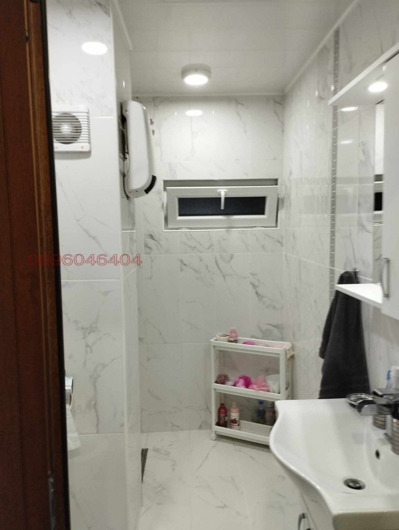 Продава 2-СТАЕН, гр. Шумен, Център, снимка 11 - Апартаменти - 52784587