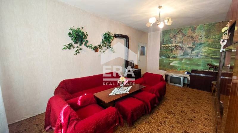 Продава  4-стаен град Търговище , Център , 104 кв.м | 28471866 - изображение [2]