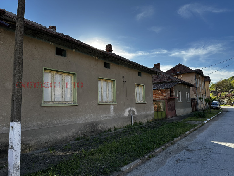 Продава КЪЩА, с. Беглеж, област Плевен, снимка 2 - Къщи - 52785359