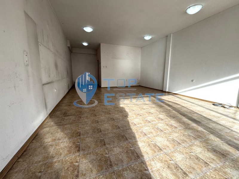 Продава МАГАЗИН, гр. Велико Търново, Център, снимка 2 - Магазини - 52691014