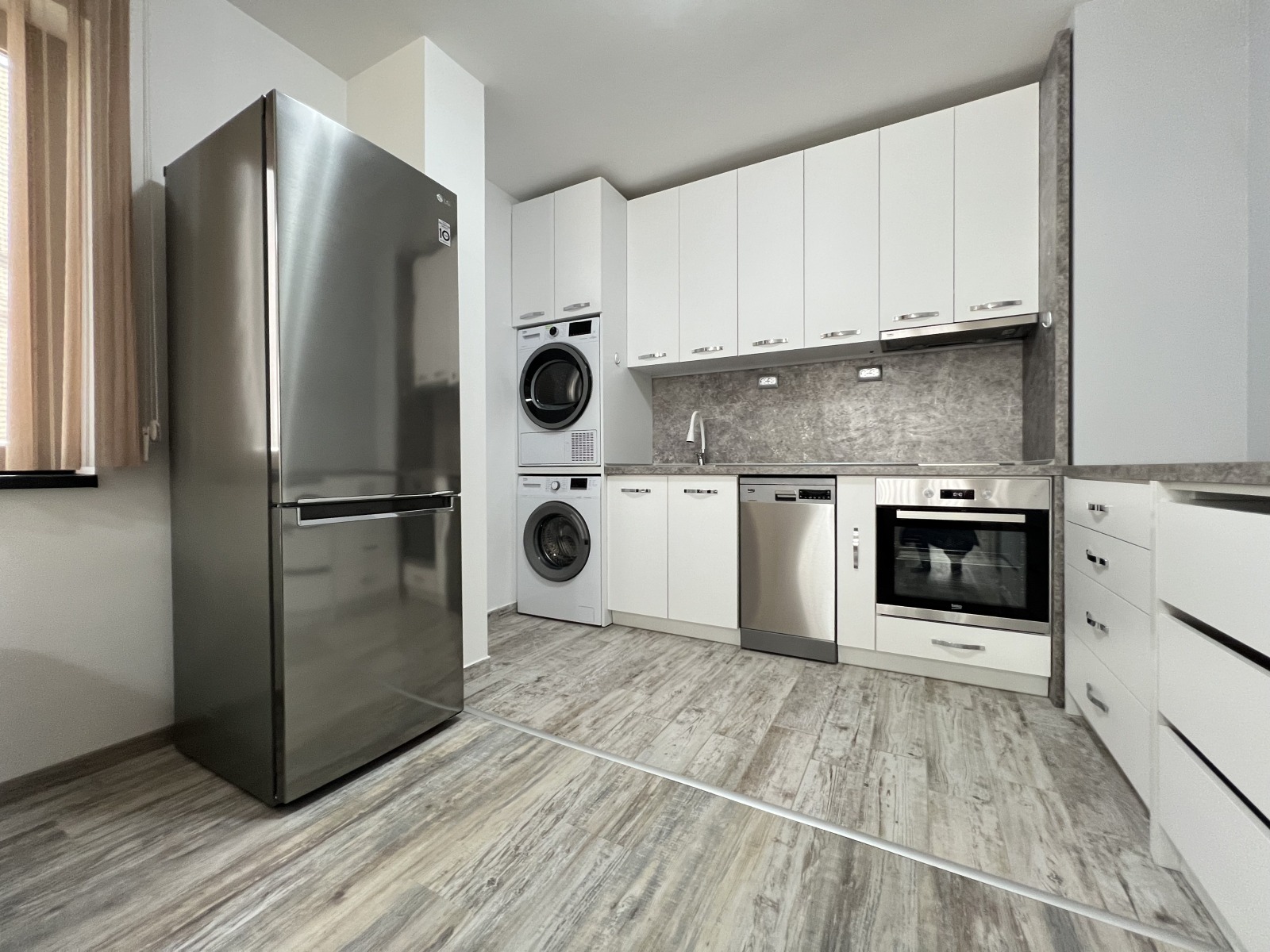 Продава 2-СТАЕН, гр. Варна, Победа, снимка 2 - Апартаменти - 54258109