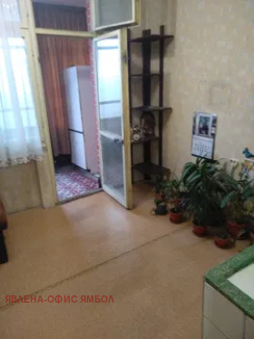 Продава  3-стаен град Ямбол , Георги Бенковски , 90 кв.м | 71701397 - изображение [7]