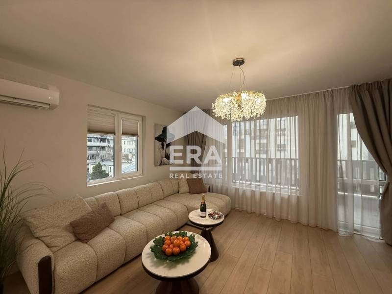 Продава 3-СТАЕН, гр. Варна, Център, снимка 3 - Апартаменти - 53961336