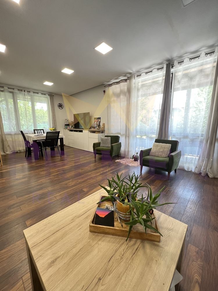 En venta  Casa región Varna , Sredno selo , 184 metros cuadrados | 86160160 - imagen [7]