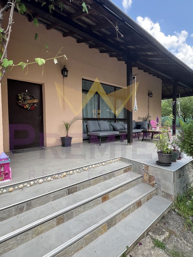 En venta  Casa región Varna , Sredno selo , 184 metros cuadrados | 86160160