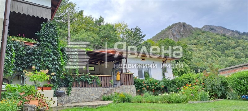 Til salg  Hus region Lovech , Teteven , 106 kvm | 47796469 - billede [3]