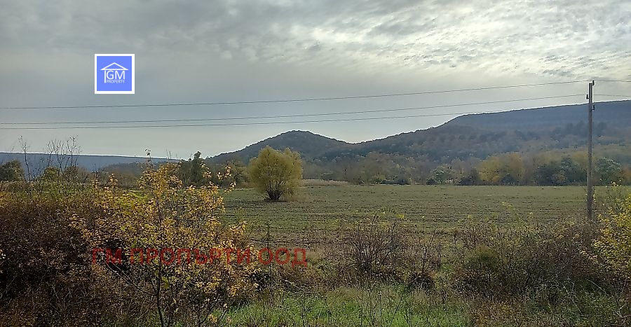 Продава ПАРЦЕЛ, с. Църква, област Добрич