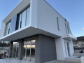 Продава КЪЩА, област Добрич, с. Оброчище • 240000 € • 35993645 1